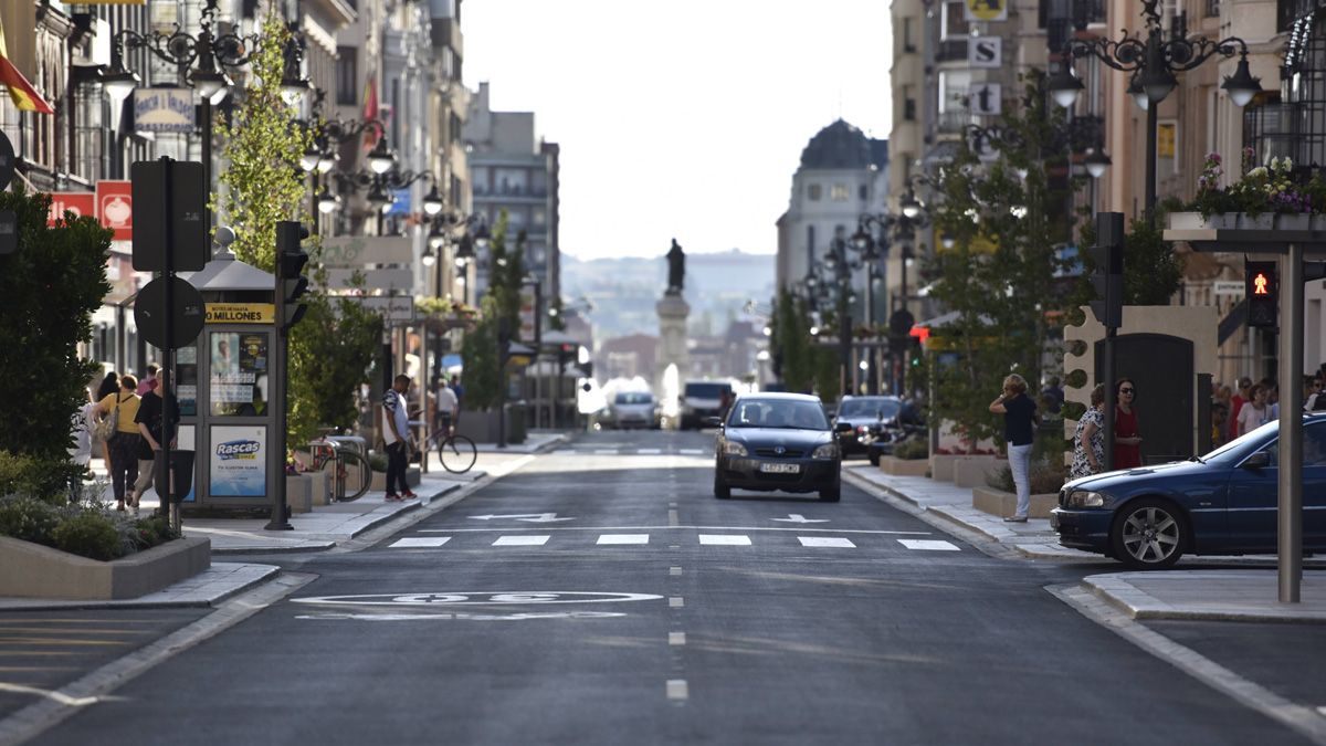 La avenida Ordoño II en una imagen de archivo. | SAÚL ARÉN