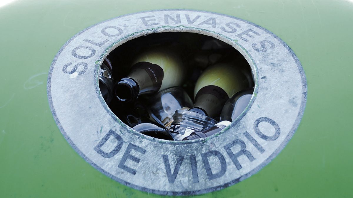 Un contenedor de reciclaje por cada 217 habitantes. | MAURICIO PEÑA