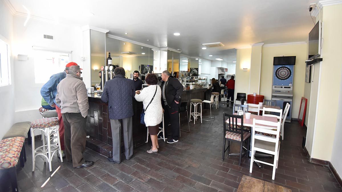 Interior del bar Ferecor en una imagen de archivo. | SAÚL ARÉN