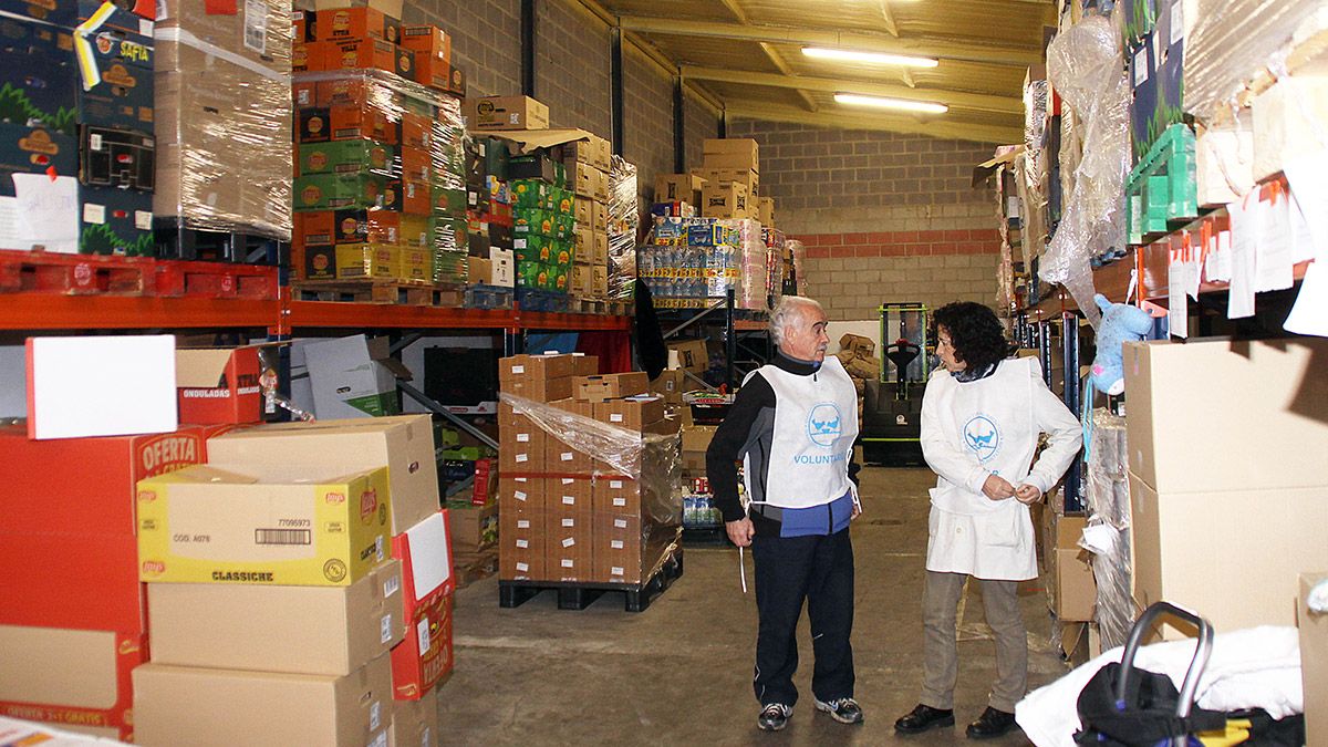 Voluntarios del Banco de Alimentos del Sil en foto de archivo. | ICAL