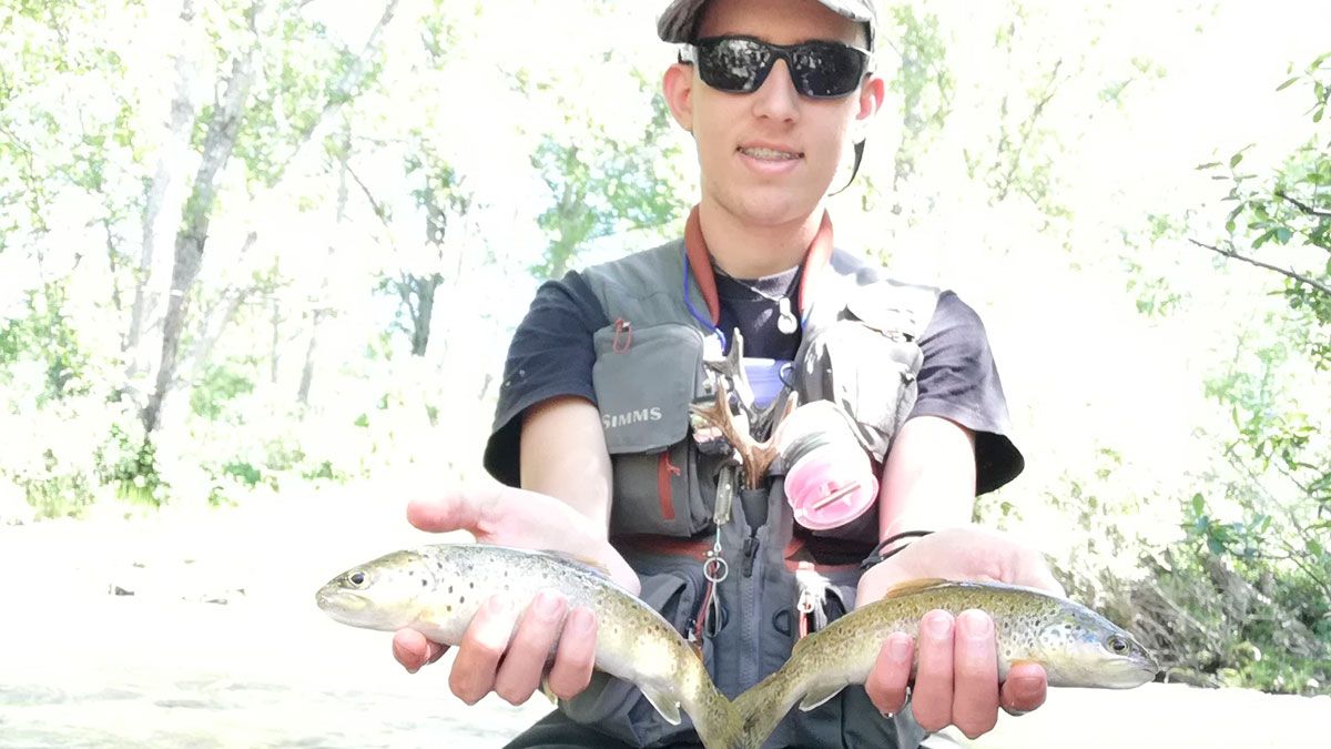 Imagen de una doble captura durante estos primeros días de pesca. | R.P.N.