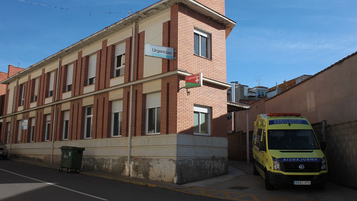 Centro de Salud de Sahagún, localidad en la que esperan la construcción de uno nuevo desde hace años. | T.G.