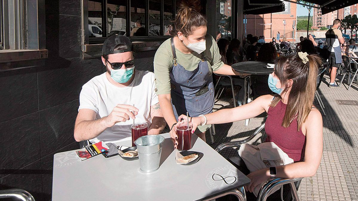 La ciudad de León entrará este lunes en la 'Fase 2'. | SAÚL ARÉN