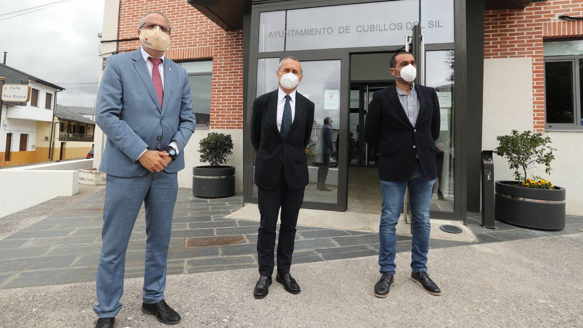 Reunión de alcaldes y del director de Endesa en Cubillos del Sil.