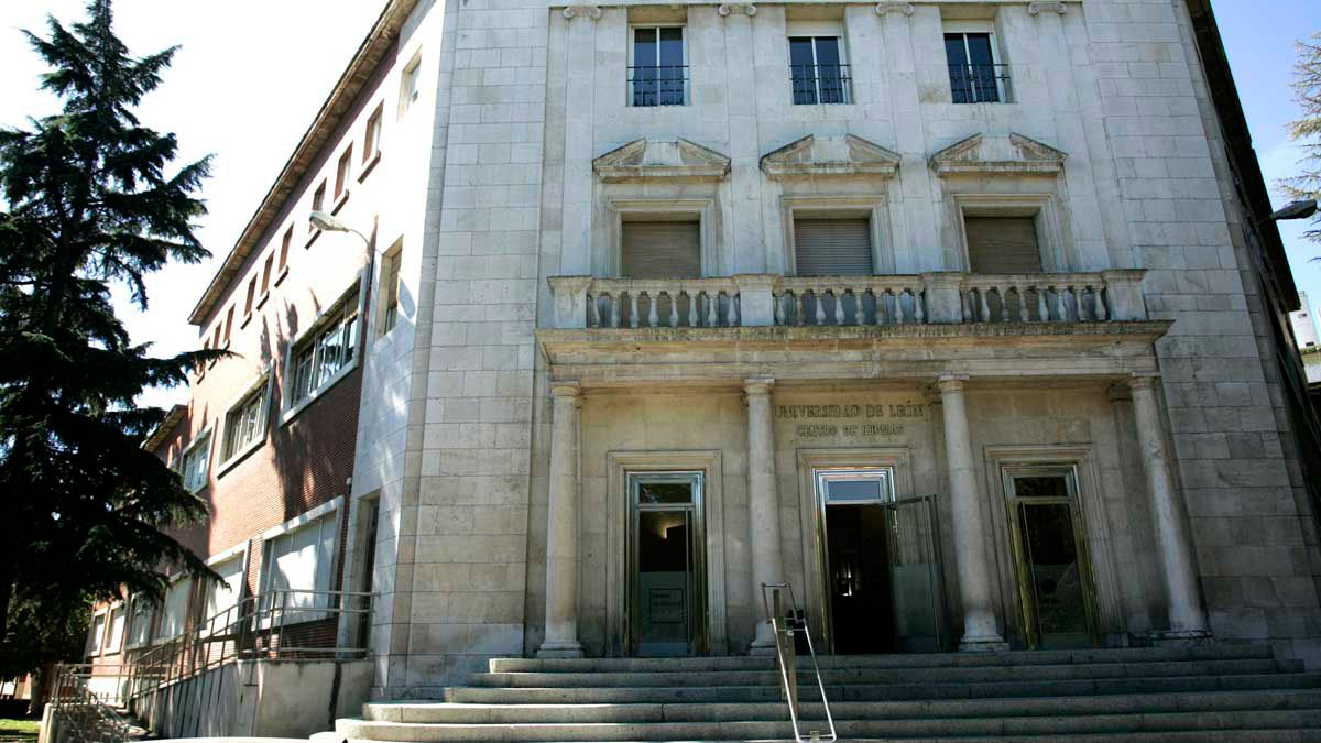 Exterior del Centro de Idiomas de la Universidad de León. | L.N.C.