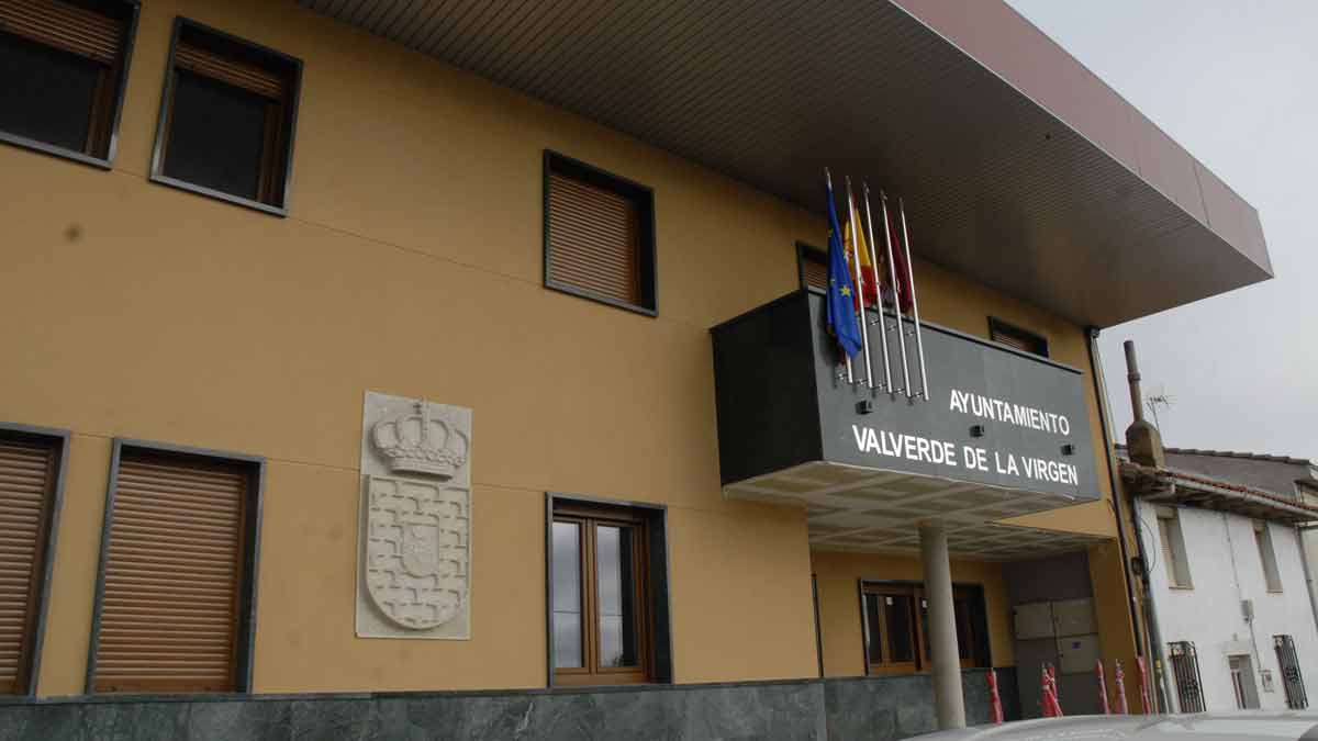 Imagen de archivo del Consistorio de Valverde de la Virgen.
