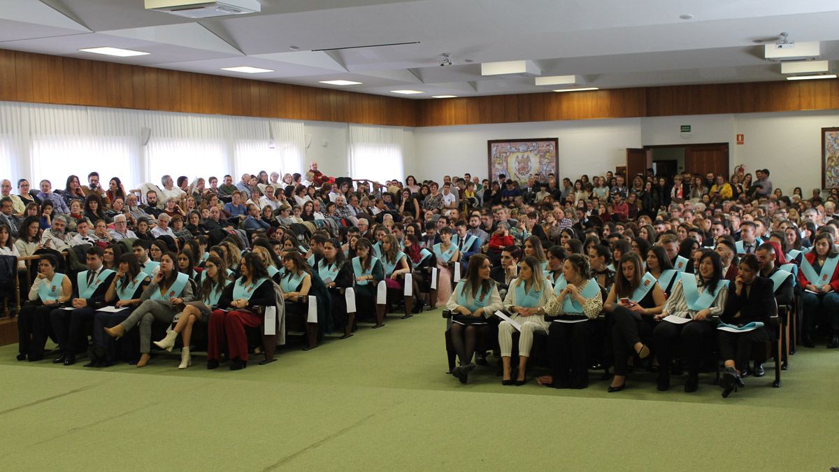 Una de las últimas 'hornadas' de la Facultad de Educación de la Universidad de León. | ULE