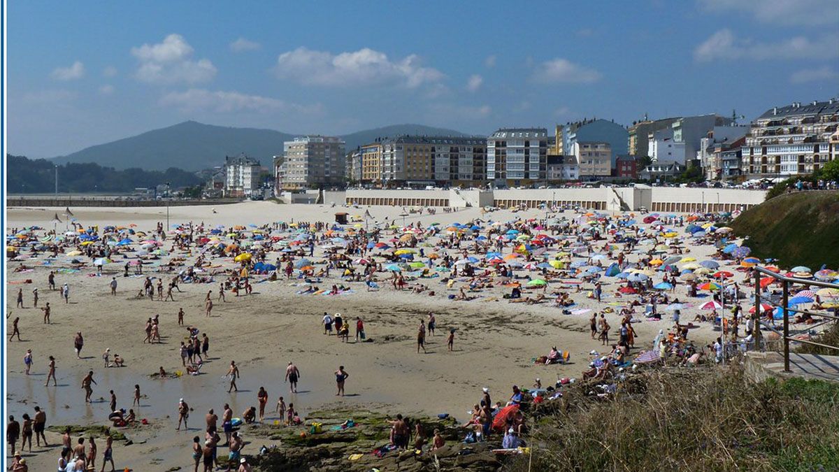 Imagen de archivo de la playa de A Rapadoira, en el municipio de Foz, destino habitual de muchos bercianos. | Concello Foz