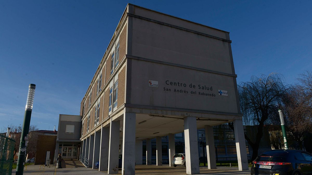 El centro de salud de Pinilla. | MAURICIO PEÑA El centro de salud de Pinilla. | MAURICIO PEÑA