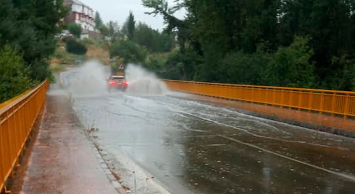 Algunos de los problemas detectados durante la tormenta por Carballo.