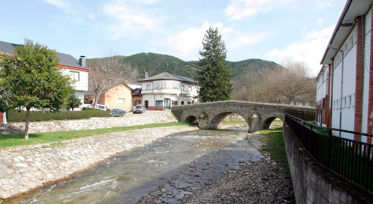 Vista del puente de Toral de Merayo. | ICAL