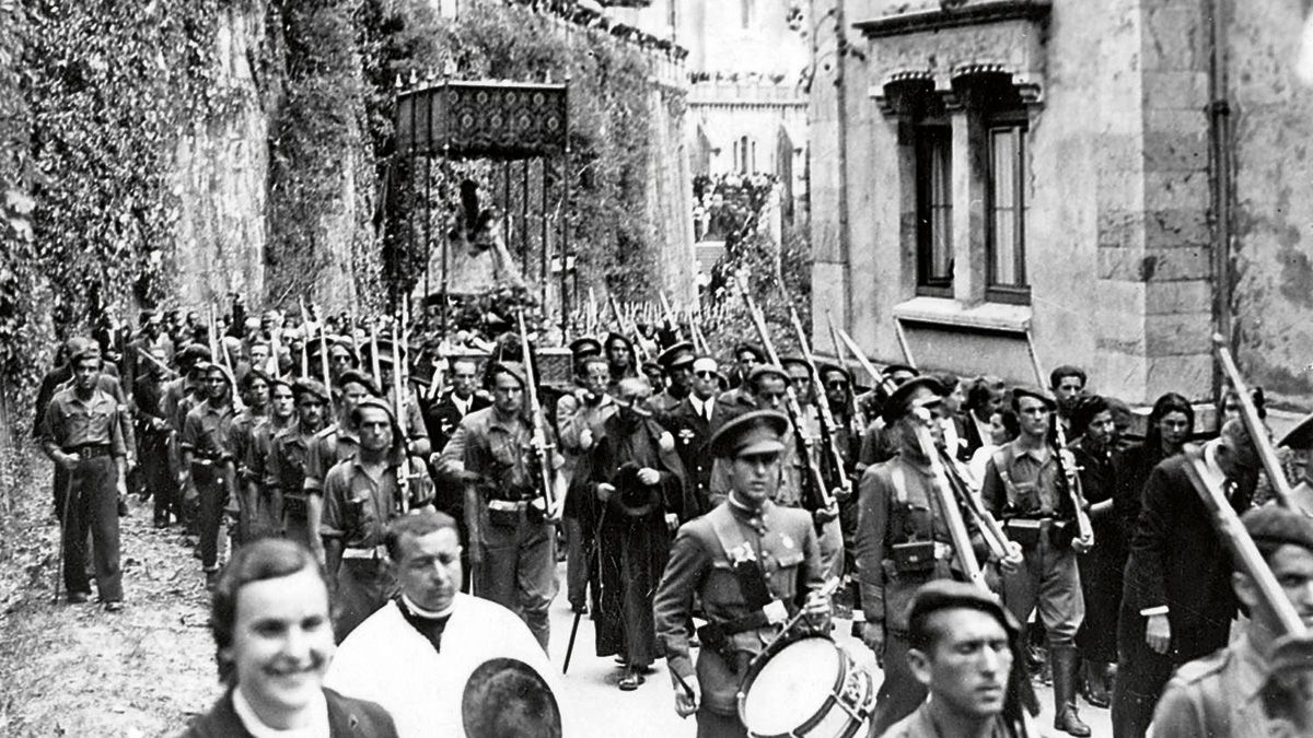 En Asturias se recibió como una gran fiesta el regreso de la Santina a Covadonga en marzo del año 1939.