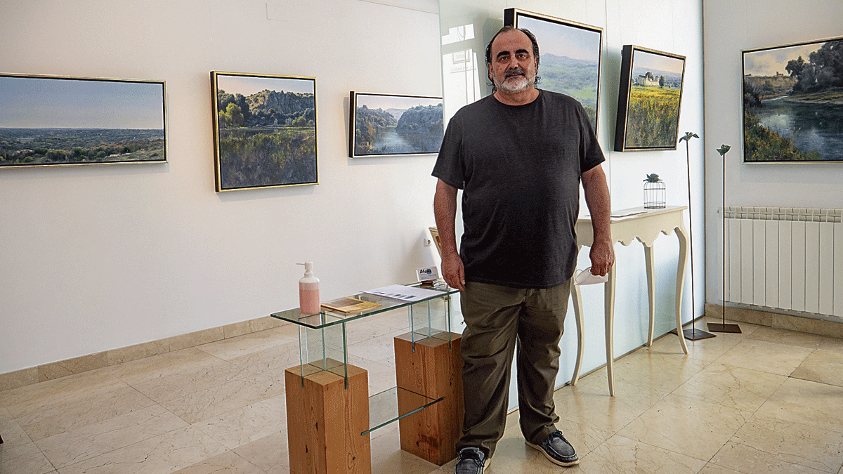 Fermín García Sevilla es un reconocido paisajista natural de Tomelloso (Ciudad Real). | VICENTE GARCÍA