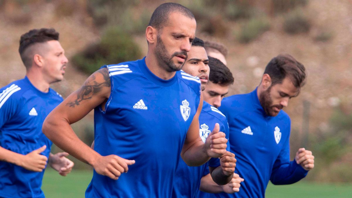 La Deportiva, con Yuri en primer término, durante su último entreno. | SDP