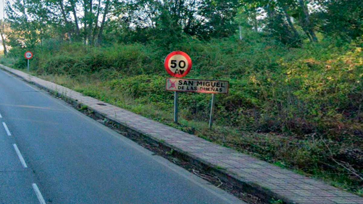 El autobús nunca llegó a San Miguel de las Dueñas. | G. MAPS