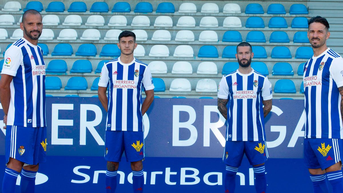 Así será la primera equipación de la Ponferradina la próxima temporada. | SDP