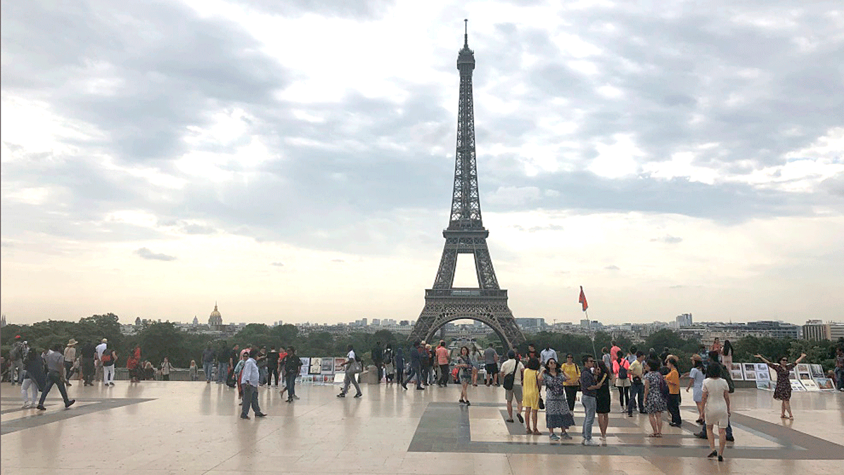 torre-eiffel-26-08-20-web.gif