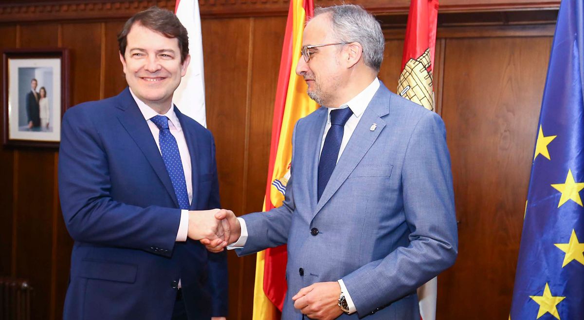 Olegario Ramón en la primera visita institucional que Mañueco cursó a Ponferrada en este mandato. | ICAL