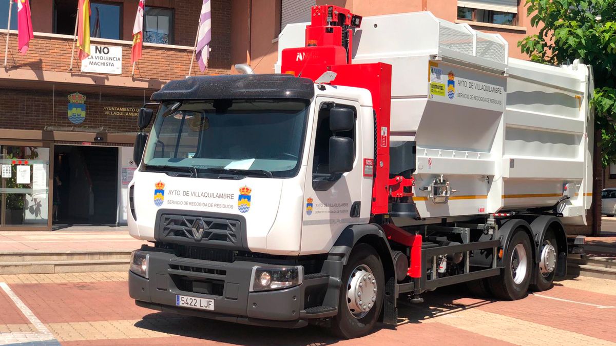 El nuevo camión de recogida de basura del Ayuntamiento de Villaquilambre ya está operativo. | L.N.C.