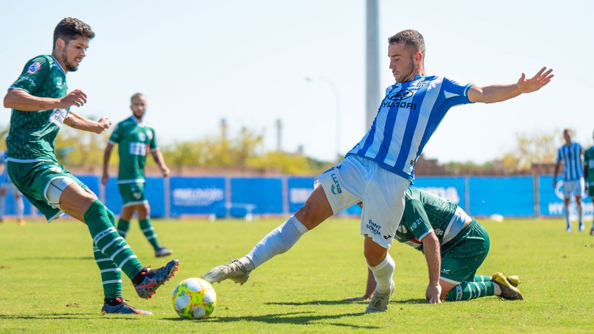 Rovirola, durante un partido. | AMADOR MAGRANER