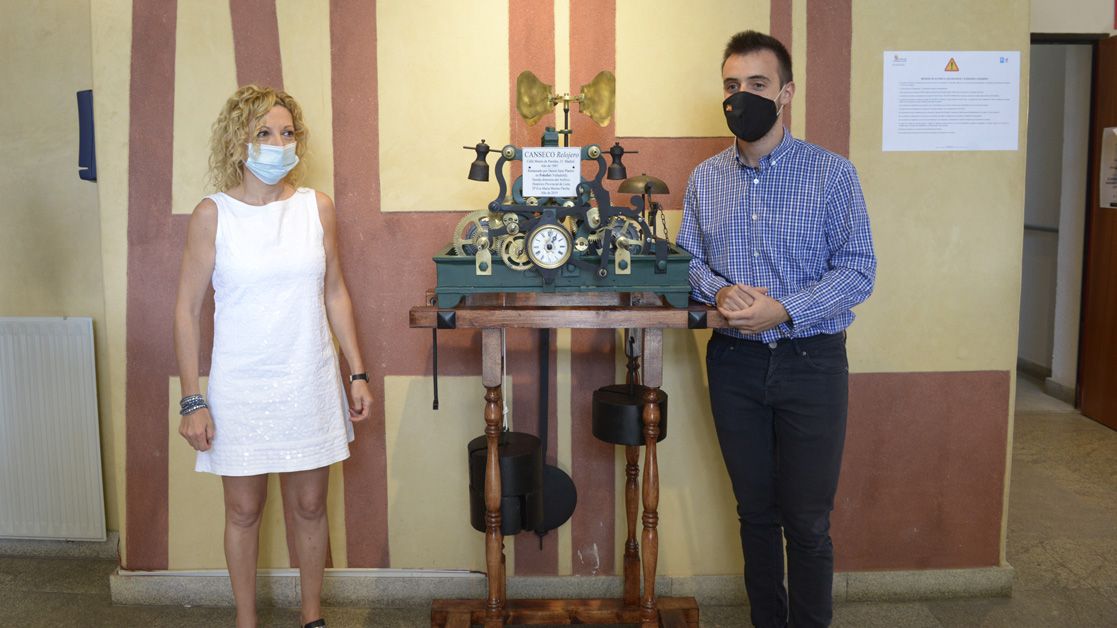 Eva María Merino y Daniel Sanz presentaron la restauración. | MAURICIO PEÑA Eva María Merino y Daniel Sanz presentaron la restauración. | MAURICIO PEÑA