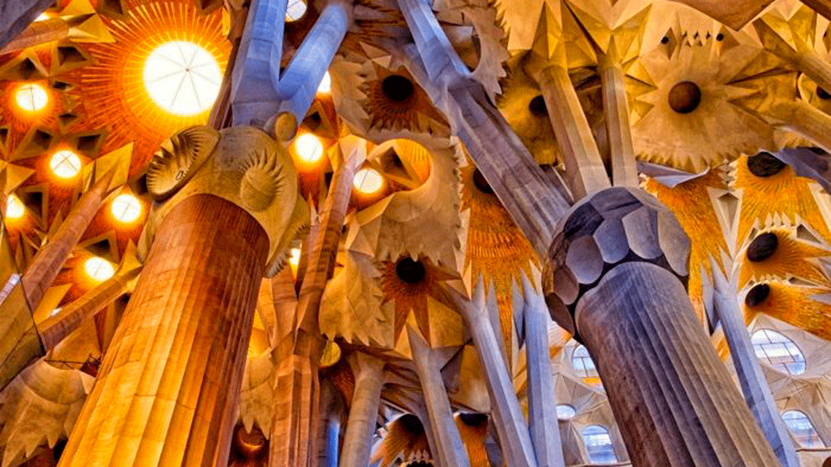 Pilares arbóreos (La Sagrada Familia).
