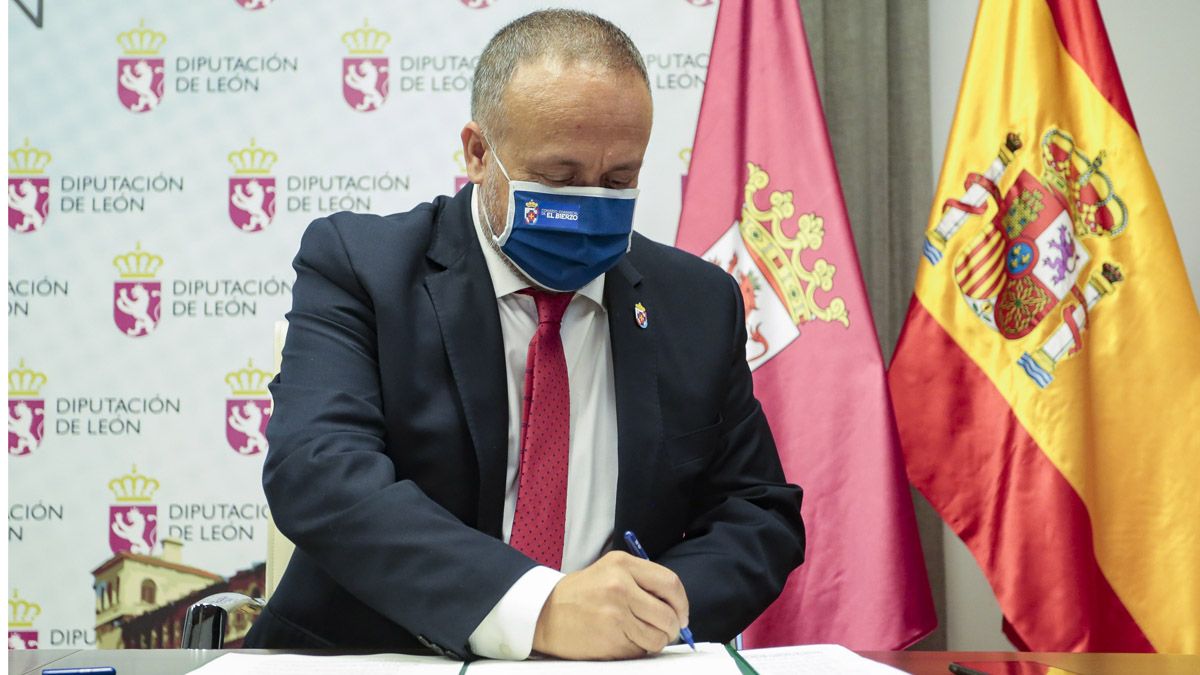 El presidente del Consejo Comarcal del Bierzo, Gerardo Álvarez Courel El presidente del Consejo Comarcal del Bierzo, Gerardo Álvarez Courel