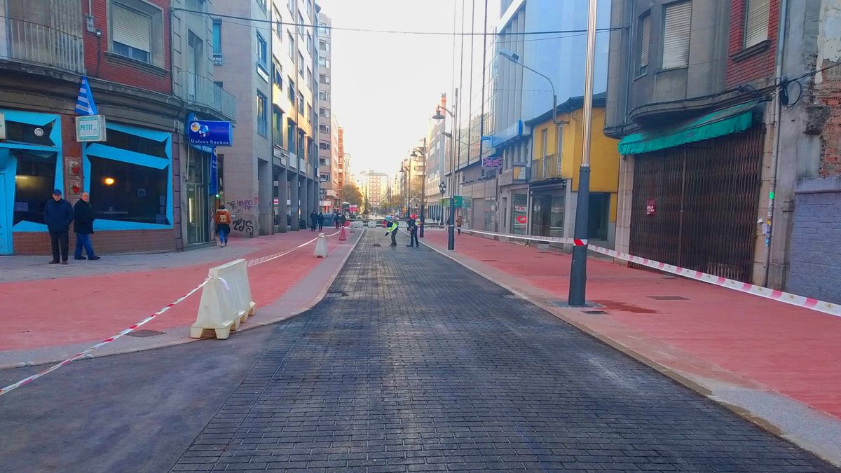 La calle Gómez Núñez seguirá la estética de todo el tramo anterior ya remodelado.