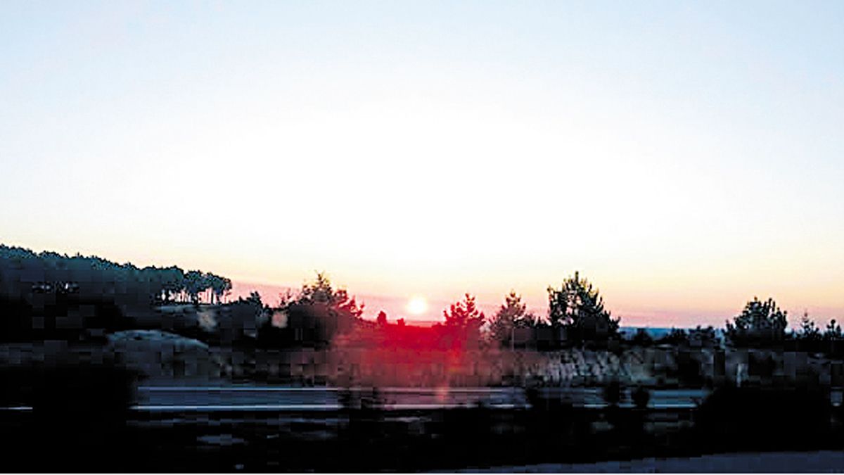 Imagen del amanecer en el Manzanal realizada por Manuel Bernardo.