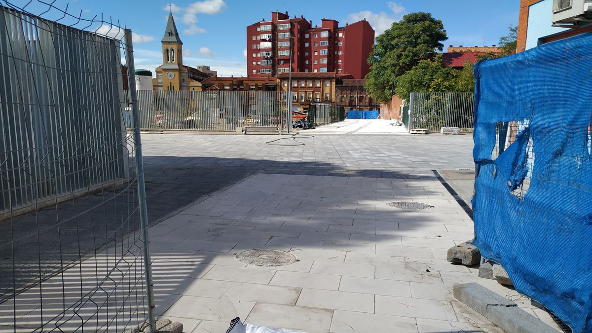 La conexión peatonal entre las calles Astorga y Gómez de Salazar ya está terminada. | L.N.C.