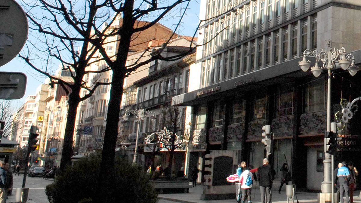 El pasaje estará al lado del edificio del Ayuntamiento de León en Ordoño II. | MAURICIO PEÑA El pasaje estará al lado del edificio del Ayuntamiento de León en Ordoño II. | MAURICIO PEÑA
