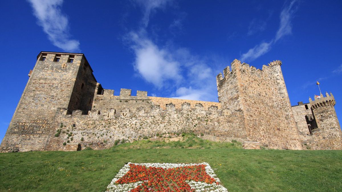 El castillo es la joya del turismo de Ponferrada.