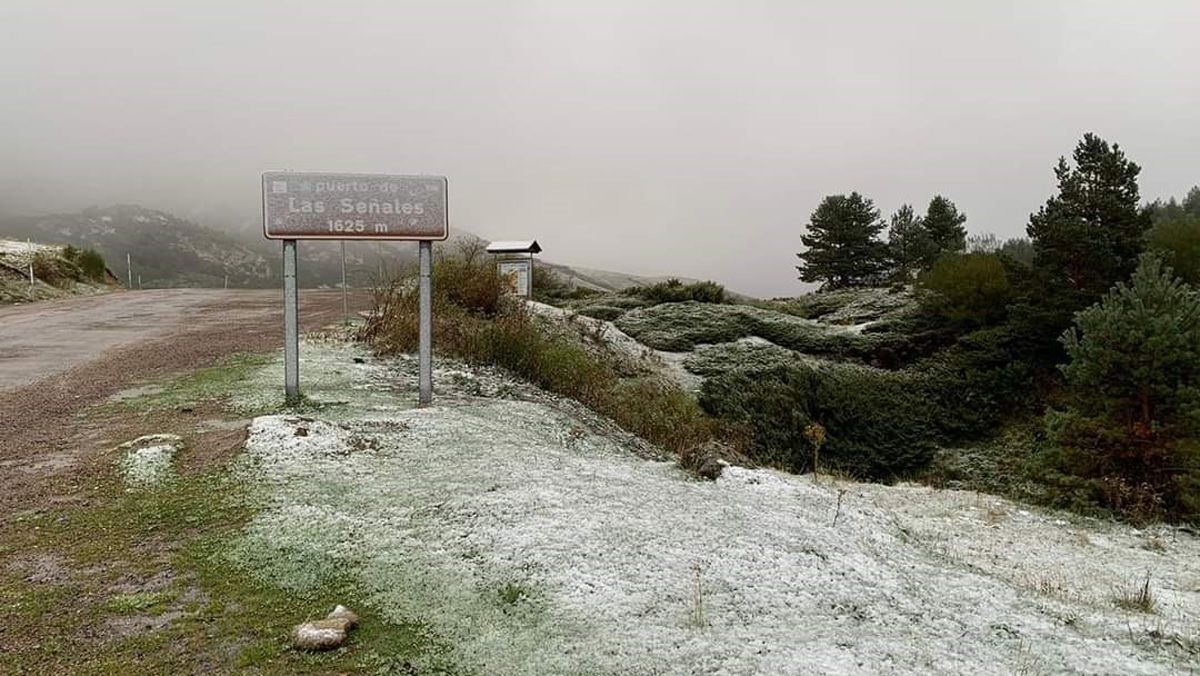 Imagen de este viernes a las nueve de la mañana. | LAURA ANTÓN