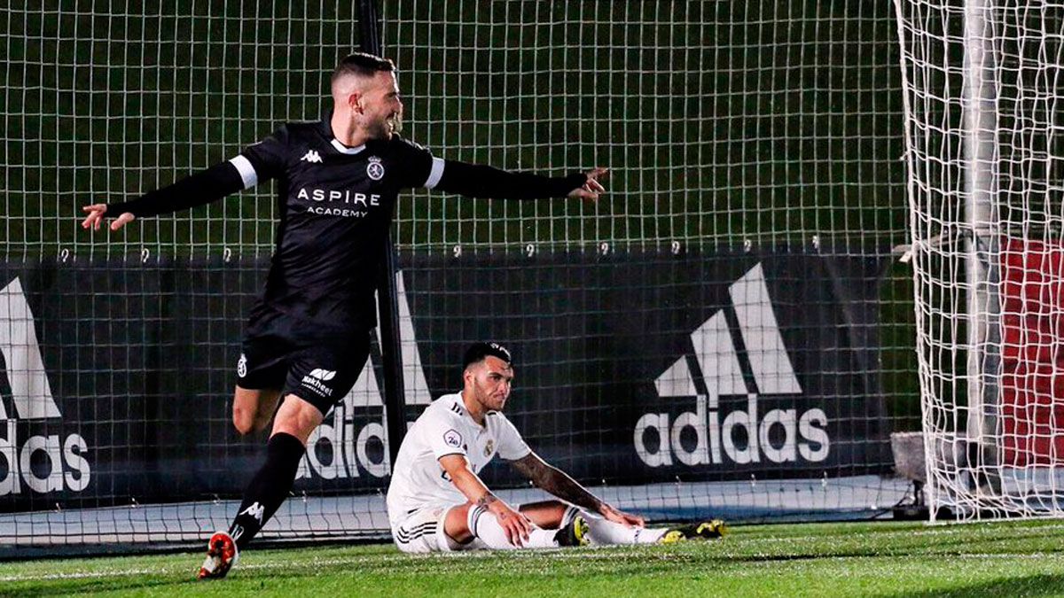 Dioni celebra un gol en un partido de liga frente al Castilla. | CYD