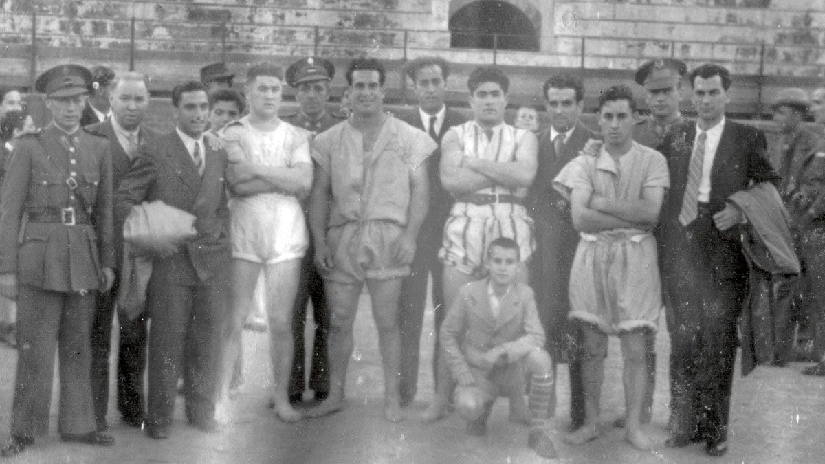 La considerada primera selección leonesa que en los años cuarenta acudió a Canarias con Tino el Cojo, los Molineros de Carbajosa o Julio El Zazo de Barrio