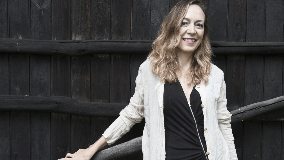 Marta del Riego Anta acaba de publicar la novela ‘Pájaro del Noroeste’ en la Editorial AdN. | VICENZO PENTERIANI