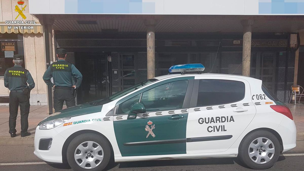 Momento de la actuación. | GUARDIA CIVIL