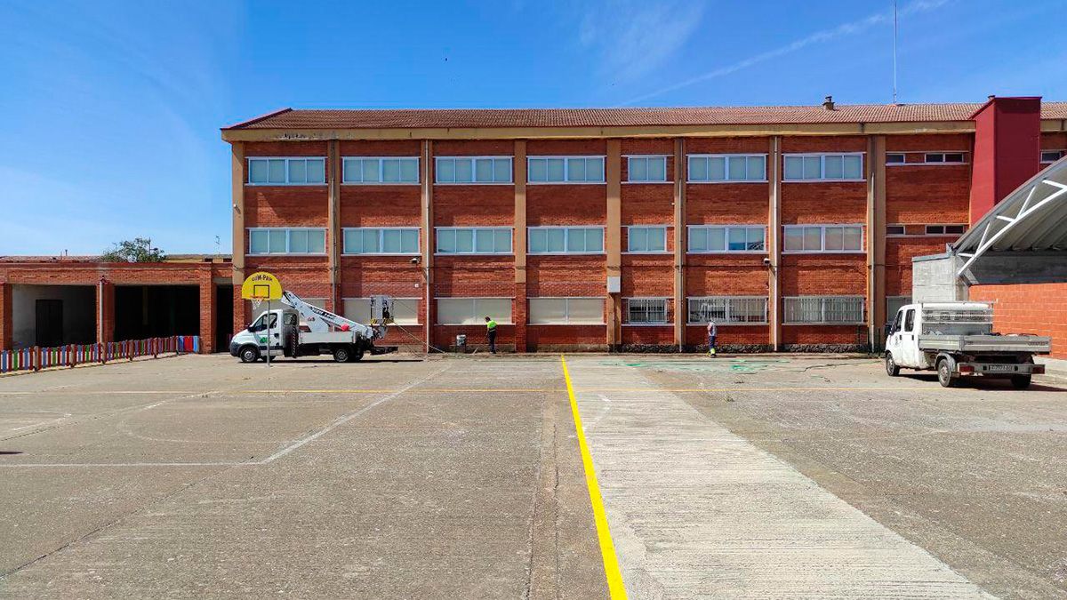 CEIP Bernardino Pérez de Valencia de Don Juan. | L.N.C.