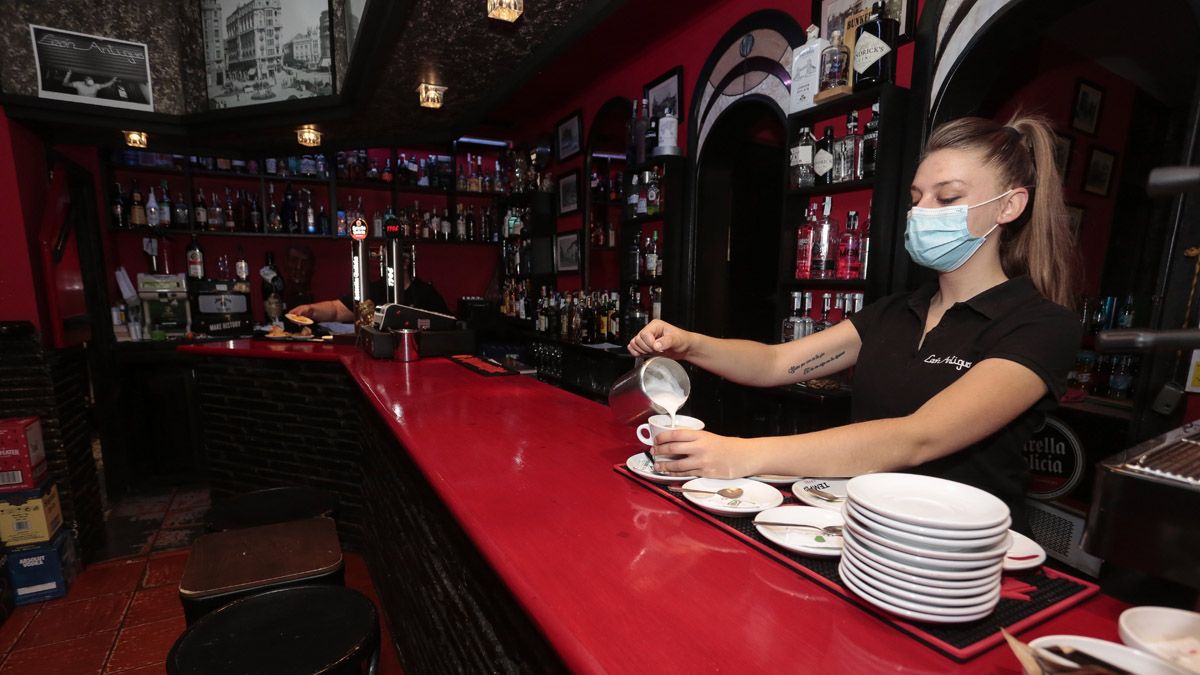Los bares y restaurantes de León tendrán que estar cerrados desde este viernes. | CAMPILLO (ICAL)