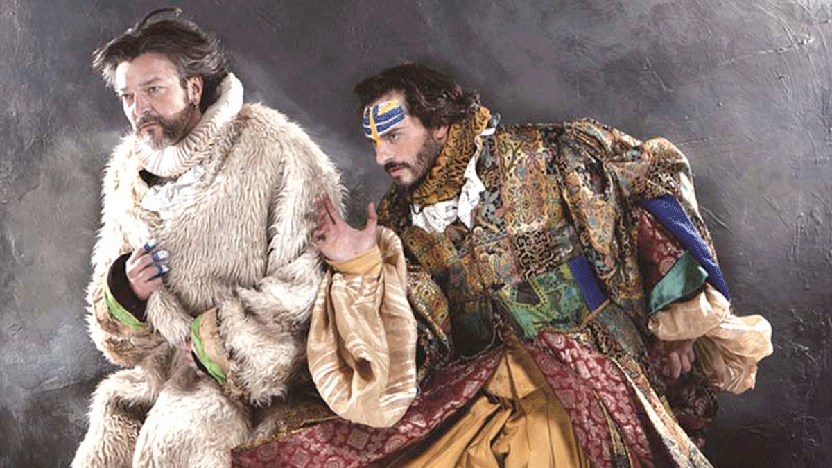 Enrico Barbaro y Asier Etxeandía son los artífices del proyecto musical Mastodonte, que este viernes llega en su versión escénica al Auditorio. Enrico Barbaro y Asier Etxeandía son los artífices del proyecto musical Mastodonte, que este viernes llega en su versión escénica al Auditorio.