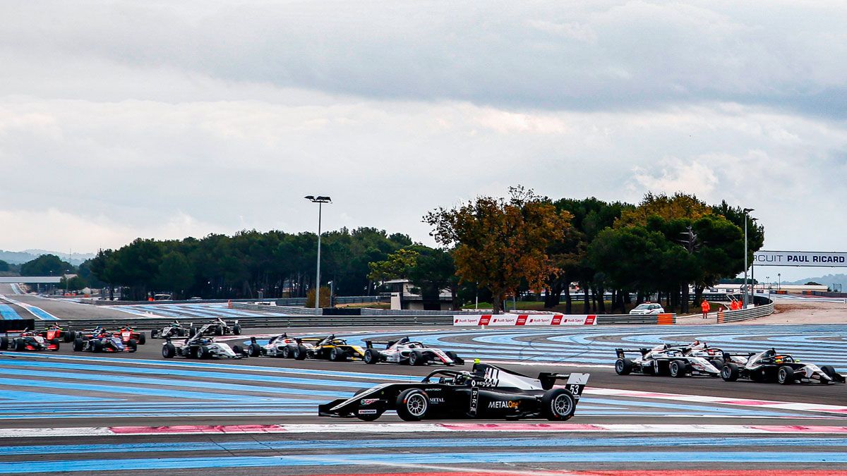 Un instante de la prueba de este domingo en Paul Ricard. | RENAULT SPORTS SERIES