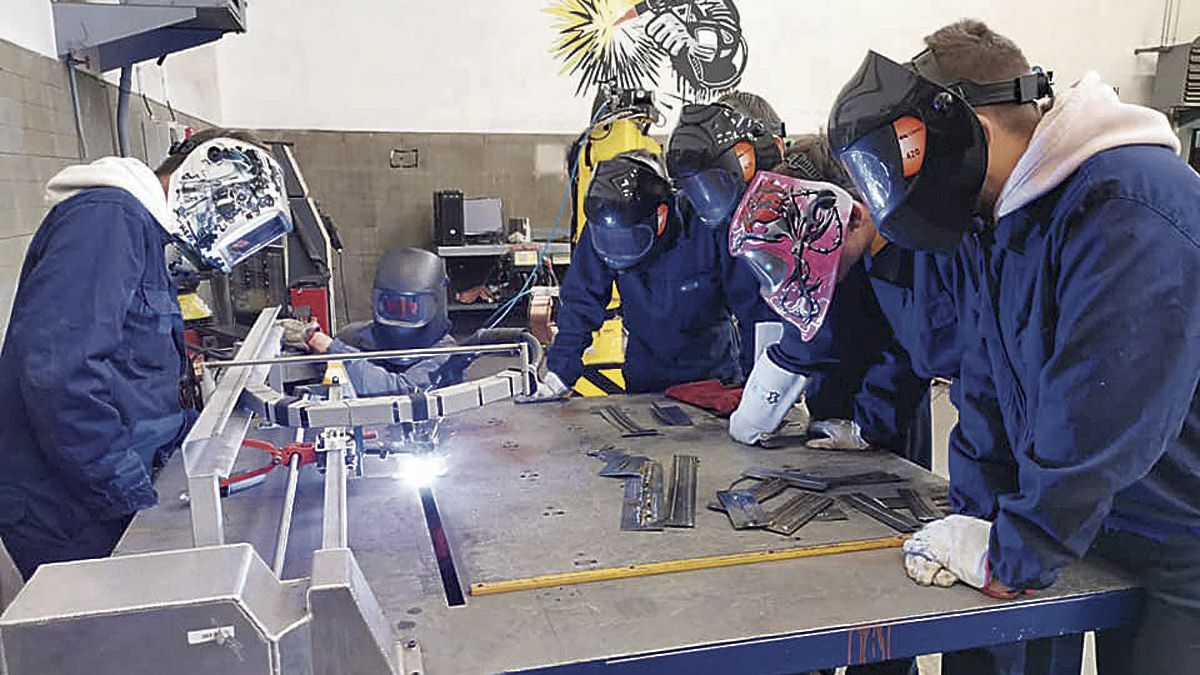 En la fotografía, la escuela de FP de La Robla. | L.N.C.