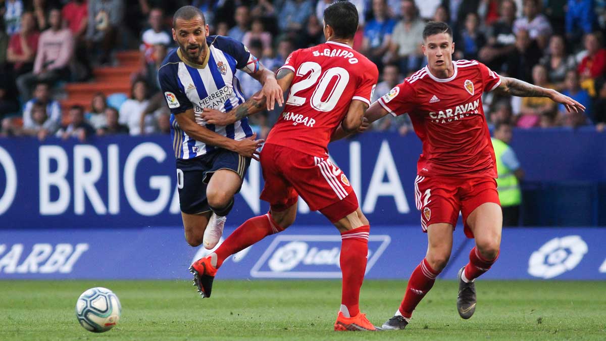 Yuri, durante la visita del Zaragoza a El Toralín la pasada temporada. | IRINA RH