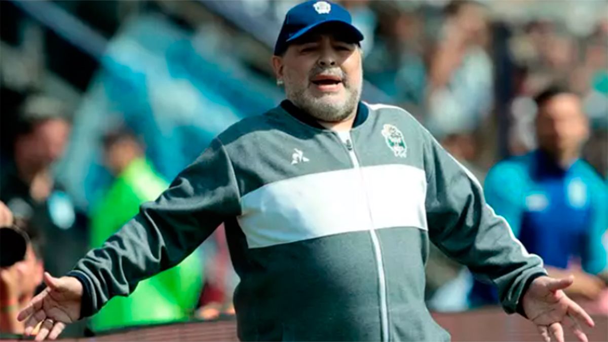 muere-maradona-251120.jpg