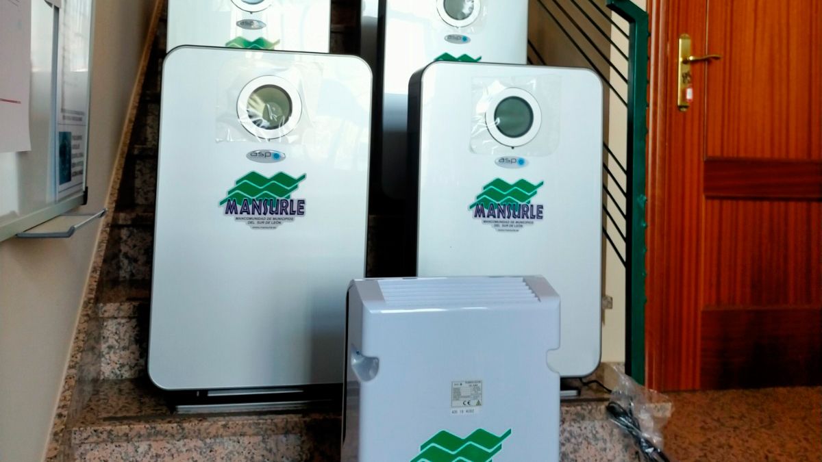 Los purificadores de aire ya han sido repartidos a los colegios beneficiados.