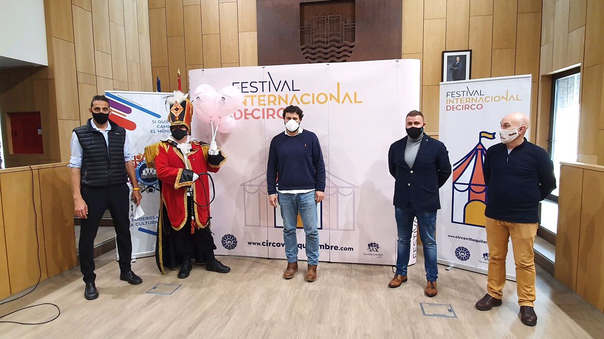 Un momento de la presentación del Festival Internacional de Circo.