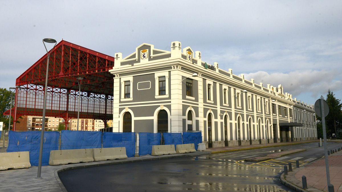 León había elegido la antigua estación de tren como sede del organismo. | MAURICIO PEÑA