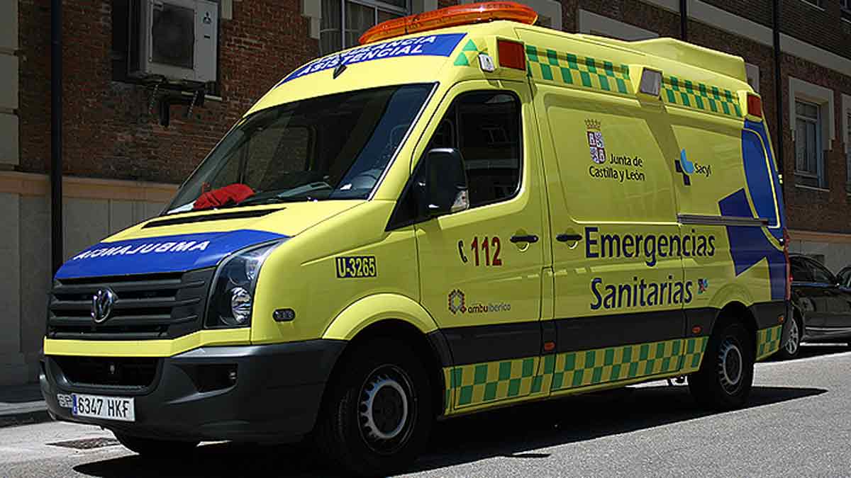 Los servicios de emergencias atendieron a los cuatro senderistas.