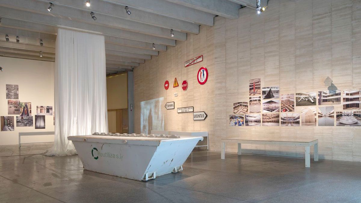 Vista de la exposición sobre Tráfico de Arte. | MUSAC