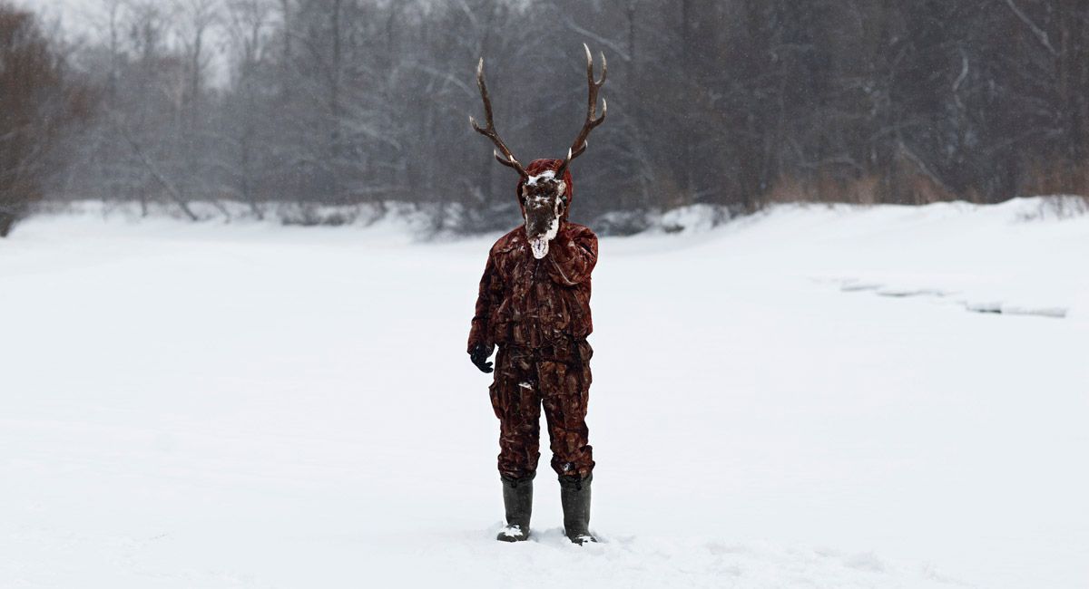 Una de las fotografías del proyecto ‘El cazador’, que acaba de recibir el Premio Foto Visura 2015. | ÁLVARO LAIZ